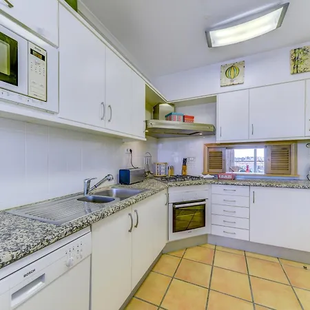Apartament Sol Com Terraco E Jacuzzi Privad Quarteira